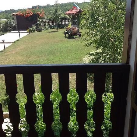 Ethnographic Chiflika Hotel Wesselije